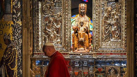 Papst Leo und die schwarze Madonna