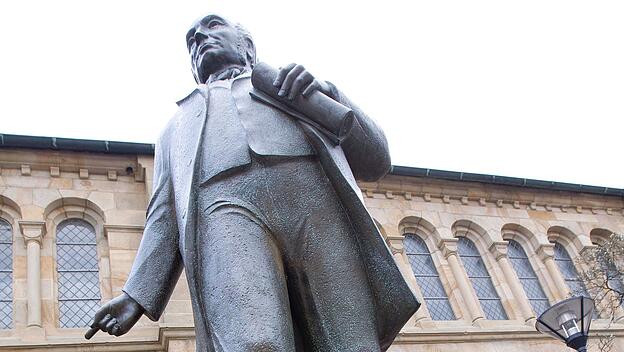 Ludwig Windthorst Statue in Osnabr&uuml;ck