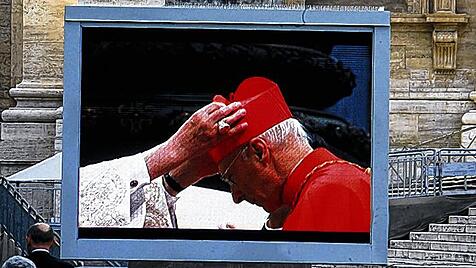 Benedikt XVI. bei der  Ernennung von neuen Kardinälen