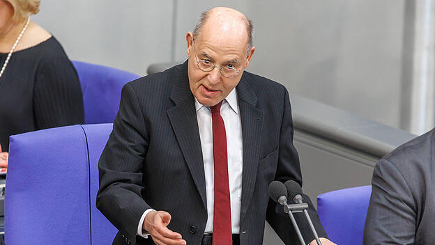 Gregor Gysi bei der ersten Sitzung des 21. deutschen Bundestages