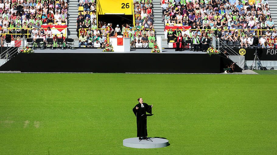 Kirchentag: Abschlussgottesdienst als Selbstinszenierung