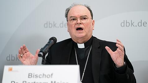 Bischof Bertram Meier spricht über die Rolle der katholischen Kirche