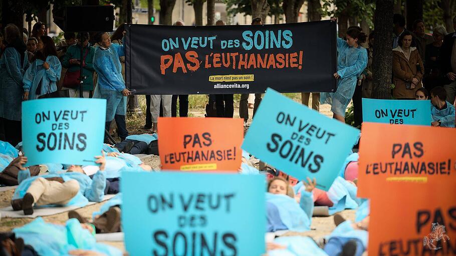 Die Lebensrechtsorganisation Alliance Vita demonstriert