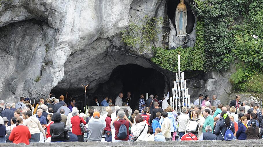 Die Mariengrotte in Lourdes