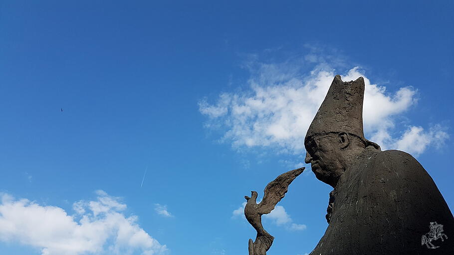 Denkmal zu Ehren von Boleslaw Kominek, von 1972–1974 Erzbischof von Breslau