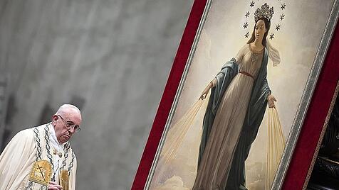 Hat Papst Franziskus die Benedikts Sanktionen gegen McCarrick aufgehoben?