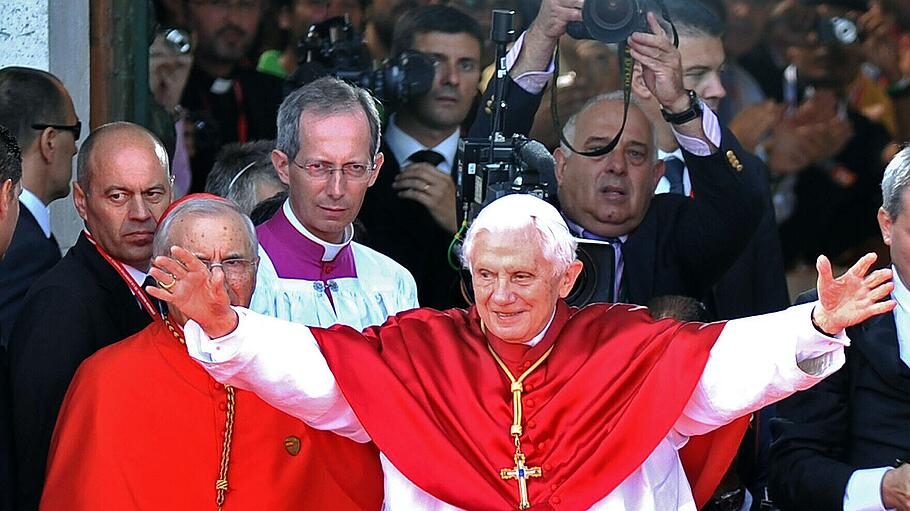 Papst Benedikt beim Weltjugendtag in Madrid