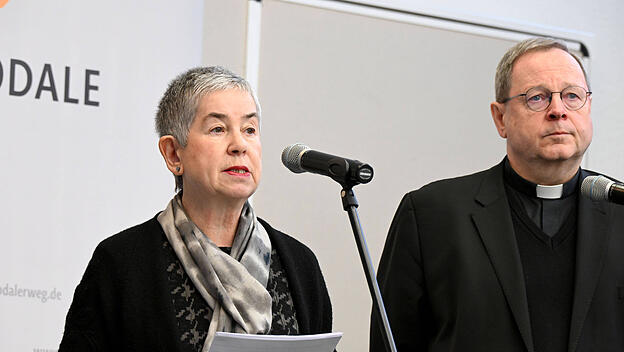 Synodaler Ausschuss Pressekonferenz: ZdK-Präsidentin Stetter-Karp und der DBK-Vorsitzende Bätzing.