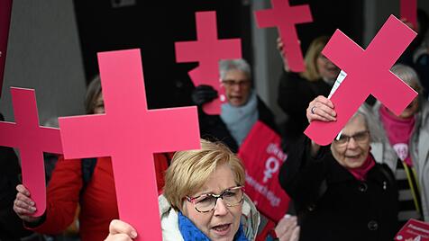 Frauenverbände zeigen sich kamfbereit