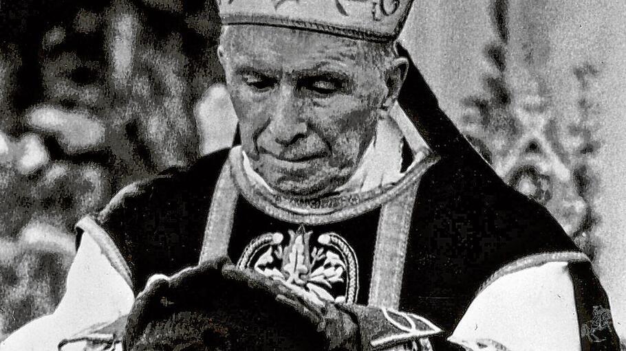 Piusbr&uuml;der wollen wieder Bisch&ouml;fe weihen