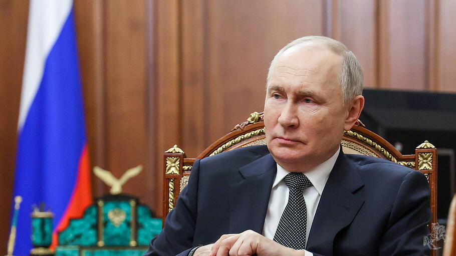 Putins „Patriotismus“ besteht darin, Russland nach seinem ideologischen Bild zu formen