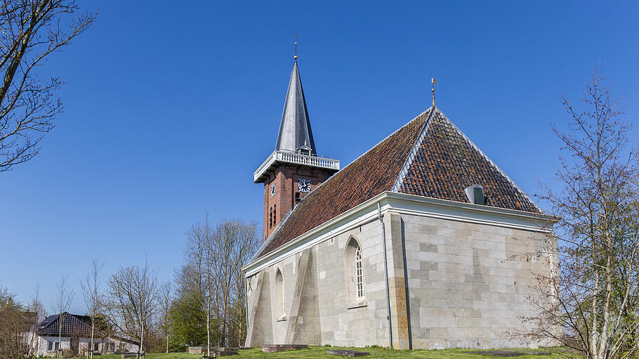 Die Kirche von Saaxumhuizen