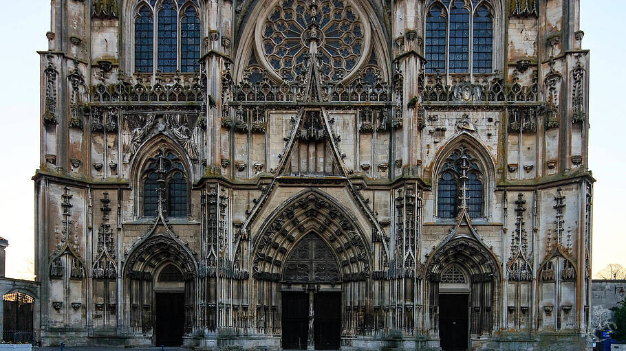 Westfassade Gotische der Kathedrale St. Etienne in Toul