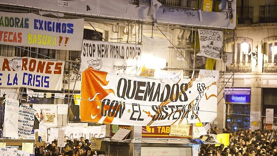 In Madrid streiken Jugendliche gegen die schlechten Ausbildungsbedingungen.
