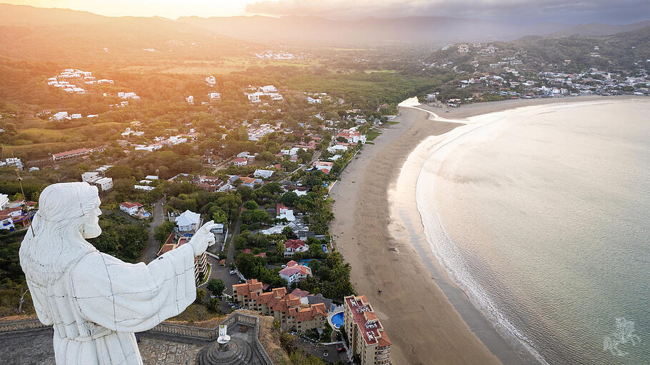 Christusstatue in San Juan Del Sur in Nicaragua