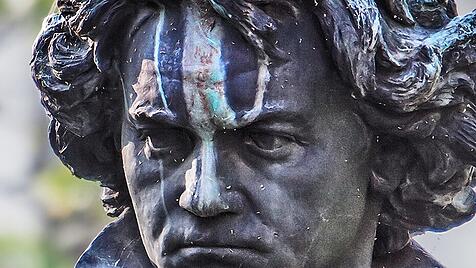 Ludwig van Beethoven, Statue