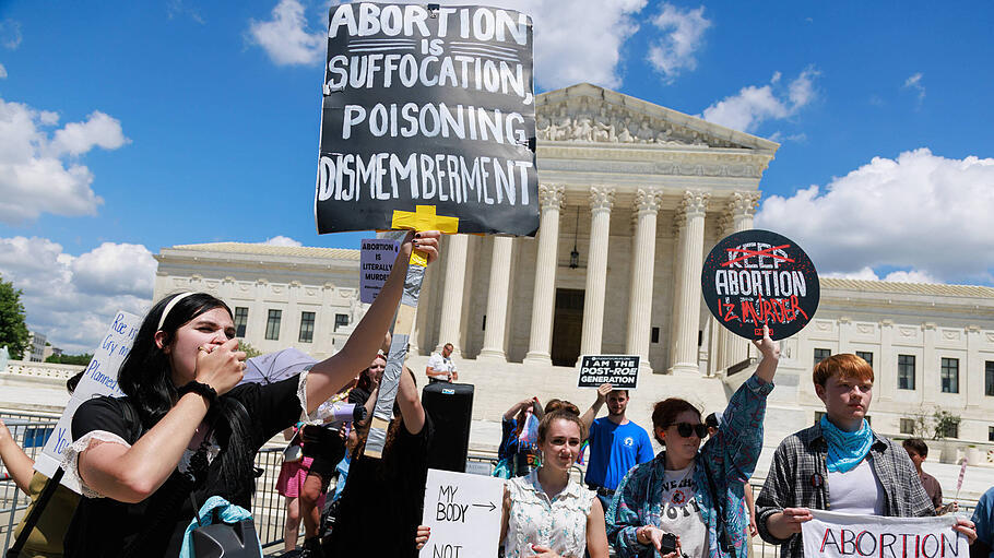 Demonstration von Abtreibungsgegnern vor dem Obersten Gerichtshof in Washington