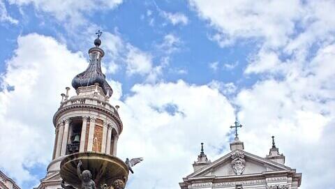 Loreto: Piazza della Madonna