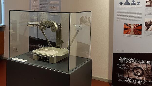 Die Methoden der Stasi veranschaulicht eine Ausstellung in Berlin