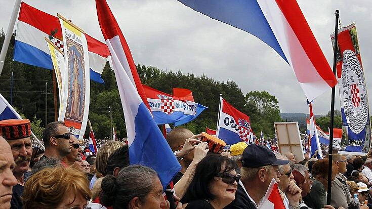 Jahr um Jahr kommen hunderte Kroaten zu der Feier