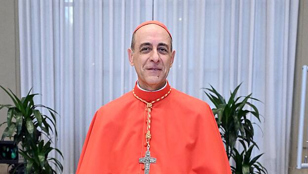 Kardinal Fernandez kündigte im Interview ein Dokument über die Menschenwürde an.