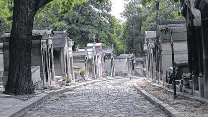 Friedhof wird zum Feld der Erinnerung