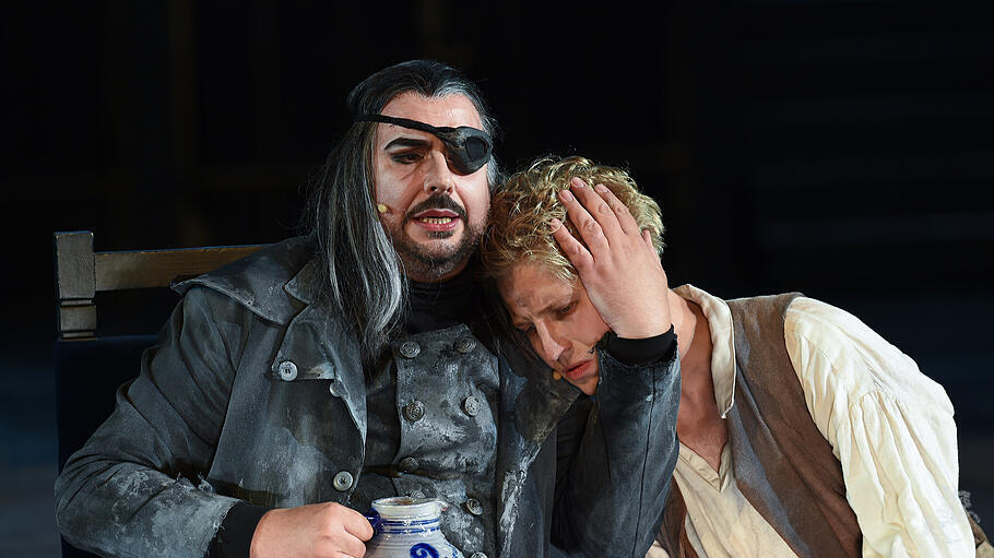 Szene des Theaterstücks "Krabat" in Bad Hersfeld, 2016