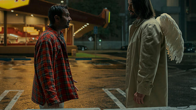 Gabriel (Keanu Reeves) und Arj (Aziz Ansari)