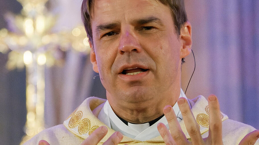 Bischof Oster erklärt seine Faszination für das Werk „Ich und Du“