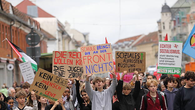 Schulstreik gegen Wehrpflicht in Potsdam