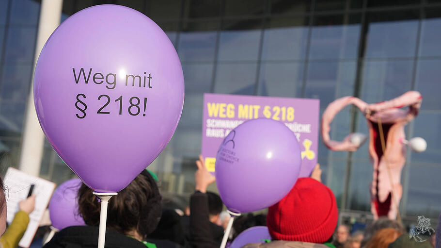 Abtreibungsgegner fordern Abschaffung von § 218