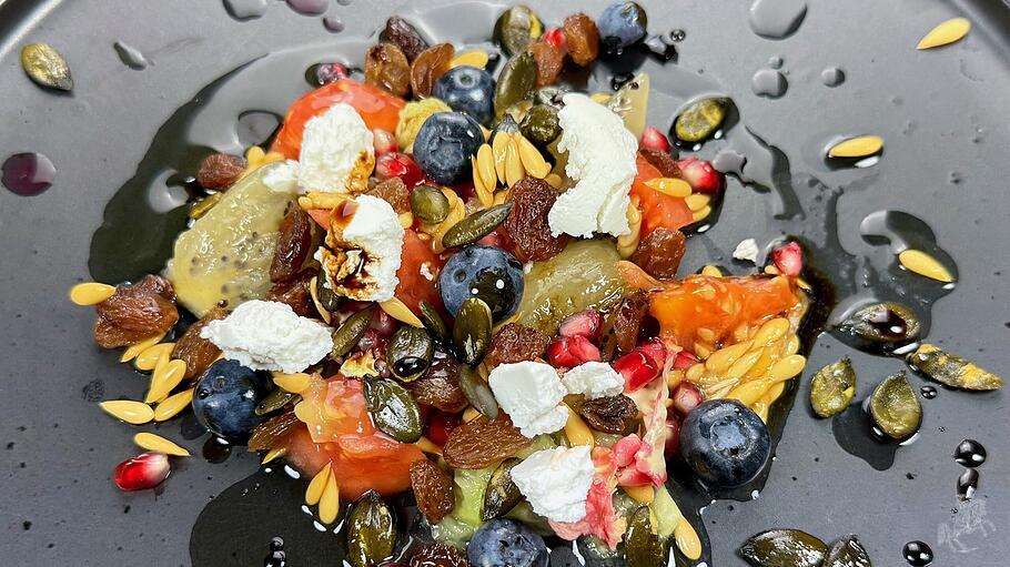 Salat aus Kerngehäuse