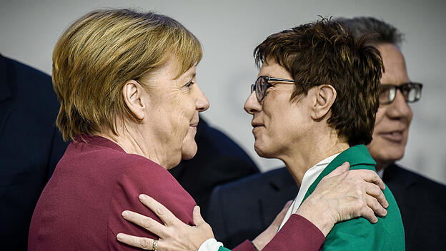 Kramp-Karrenbauer, Merkels Nachfolge: Ein Stimmungsbild des CDU-Parteitags