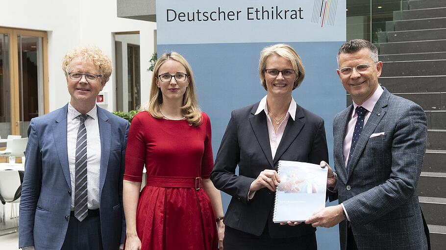 Deutscher Ethikrat zu "Eingriffe in die menschliche Keimbahn"