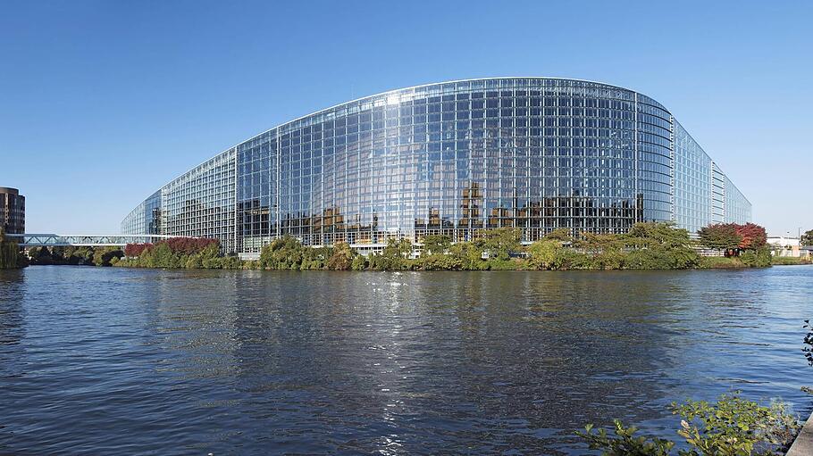 Europäisches Parlament: EU-„Recht“ auf Abtreibung?