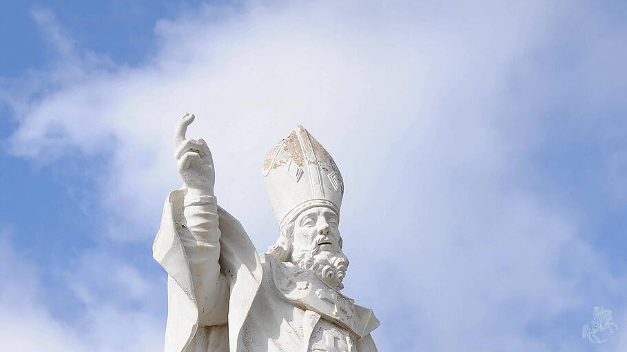 Statue des heiligen Nikolaus in Siggiewi auf Malta