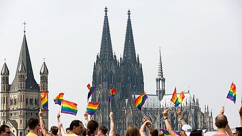 CSD christopher street day köln 2017 Dom PUBLICATIONxINxGERxSUIxAUTxHUNxONLY 1083401190