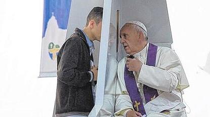 Papst Franziskus wirbt unermüdlich für die Beichte.