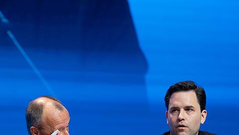 Bundeskanzler Friedrich Merz und JU-Chef Johannes Winkel