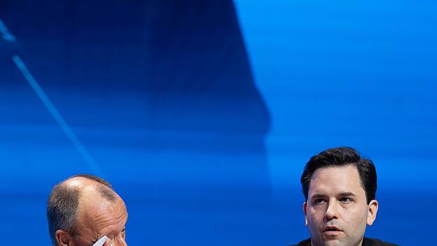 Bundeskanzler Friedrich Merz und JU-Chef Johannes Winkel