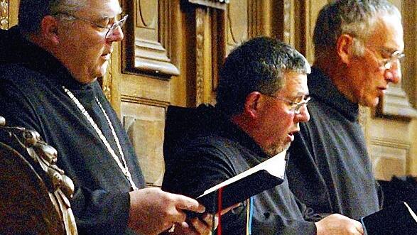 Benediktiner beim Chorgebet