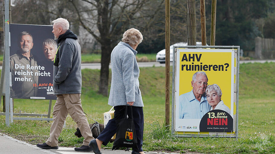 Ja und Nein Plakate zur Schweizer Rente