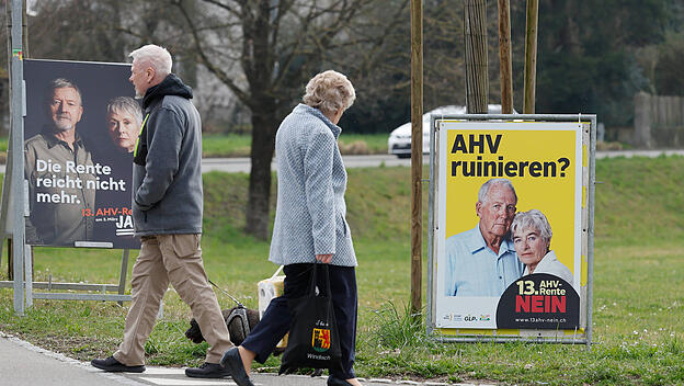 Ja und Nein Plakate zur Schweizer Rente