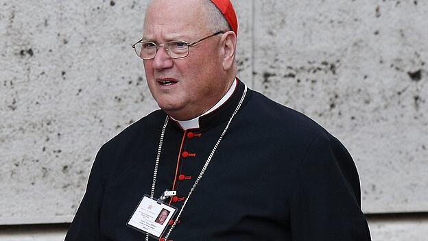 Kardinal Timothy Dolan verteidigt sich