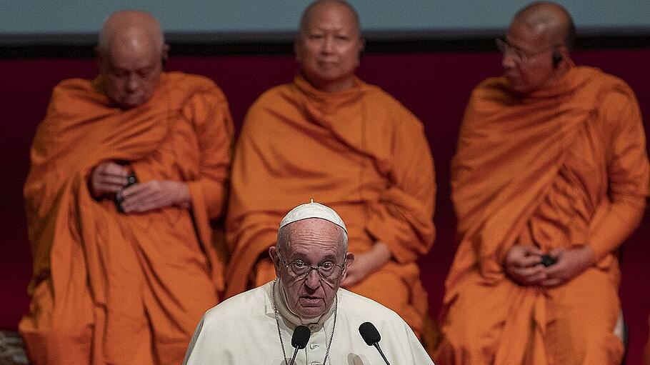 Papst besucht Thailand