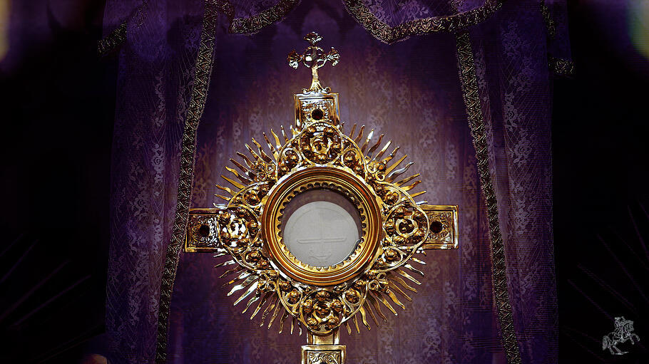Die Eucharistische Anbetung hat eine besondere Stellung im geistlichen Leben von Autor, Benediktineroblate und Speaker David Craig.