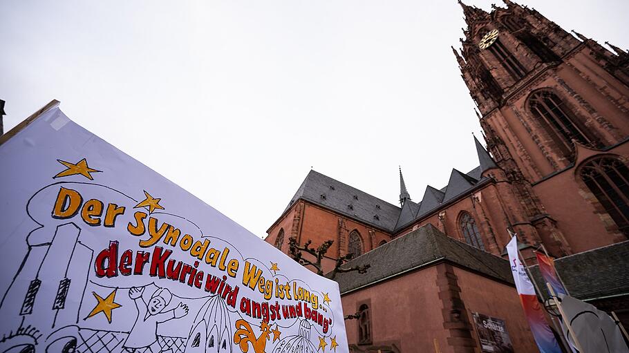 Erste Versammlung des Synodalen Wegs in Frankfurt