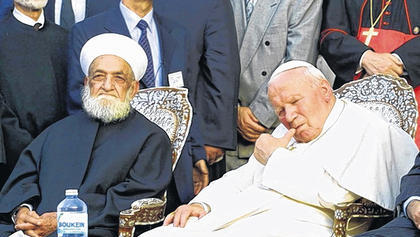 Großmufti Ahmad Kaftaro empfing Papst Johannes Paul II. in Damaskus.