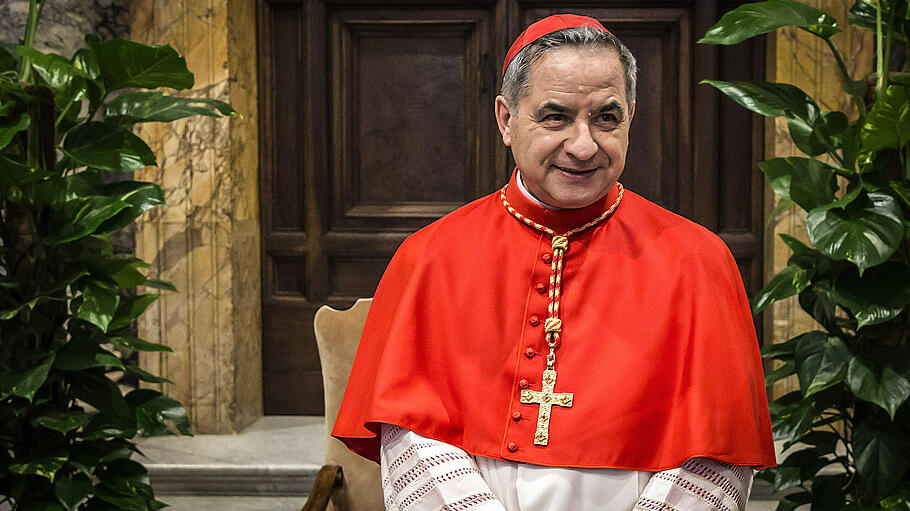 Ehemaliger Präfekt für Heiligsprechungen, Kardinal Giovanni Angelo Becciu
