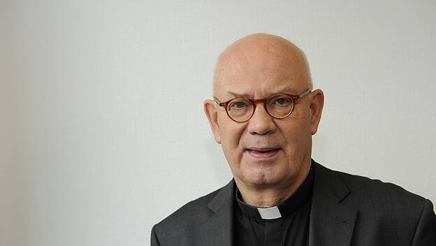 Wolfgang Ockenfels. Dominikaner-Pater und emeritierter Professor für Christliche Sozialethik.